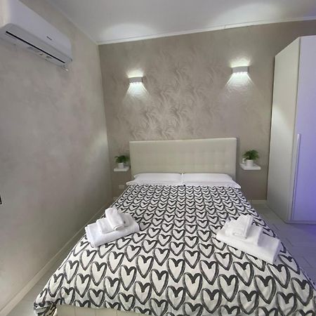 Newhouse Dante Apartment บารี ภายนอก รูปภาพ
