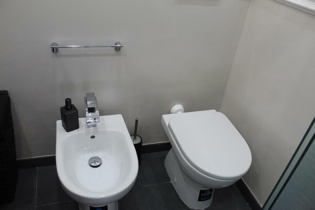 Newhouse Dante Apartment บารี ภายนอก รูปภาพ