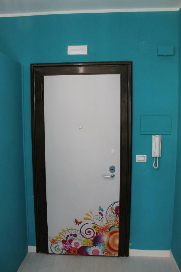 Newhouse Dante Apartment บารี ภายนอก รูปภาพ